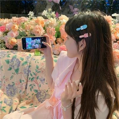 吞噬太阳的女子